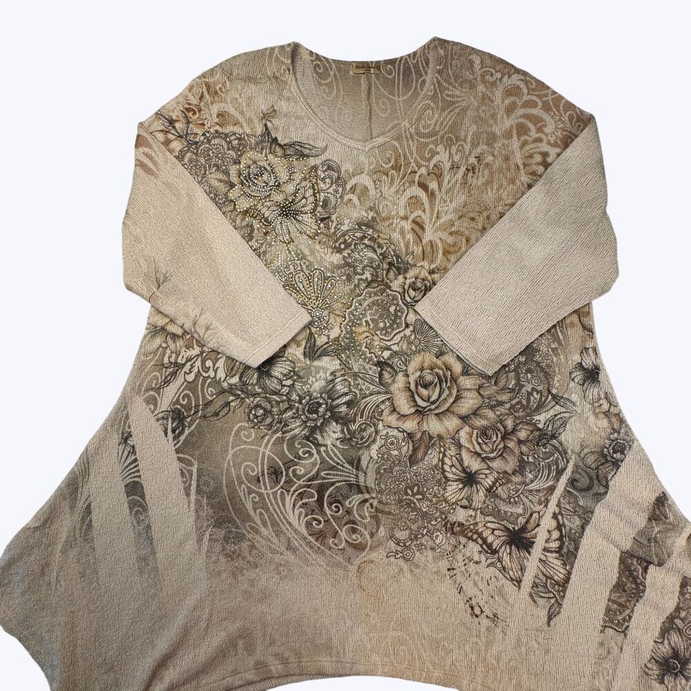 Studio‎ Gem Q. Women's Tunic style pullover light sweater Floral design